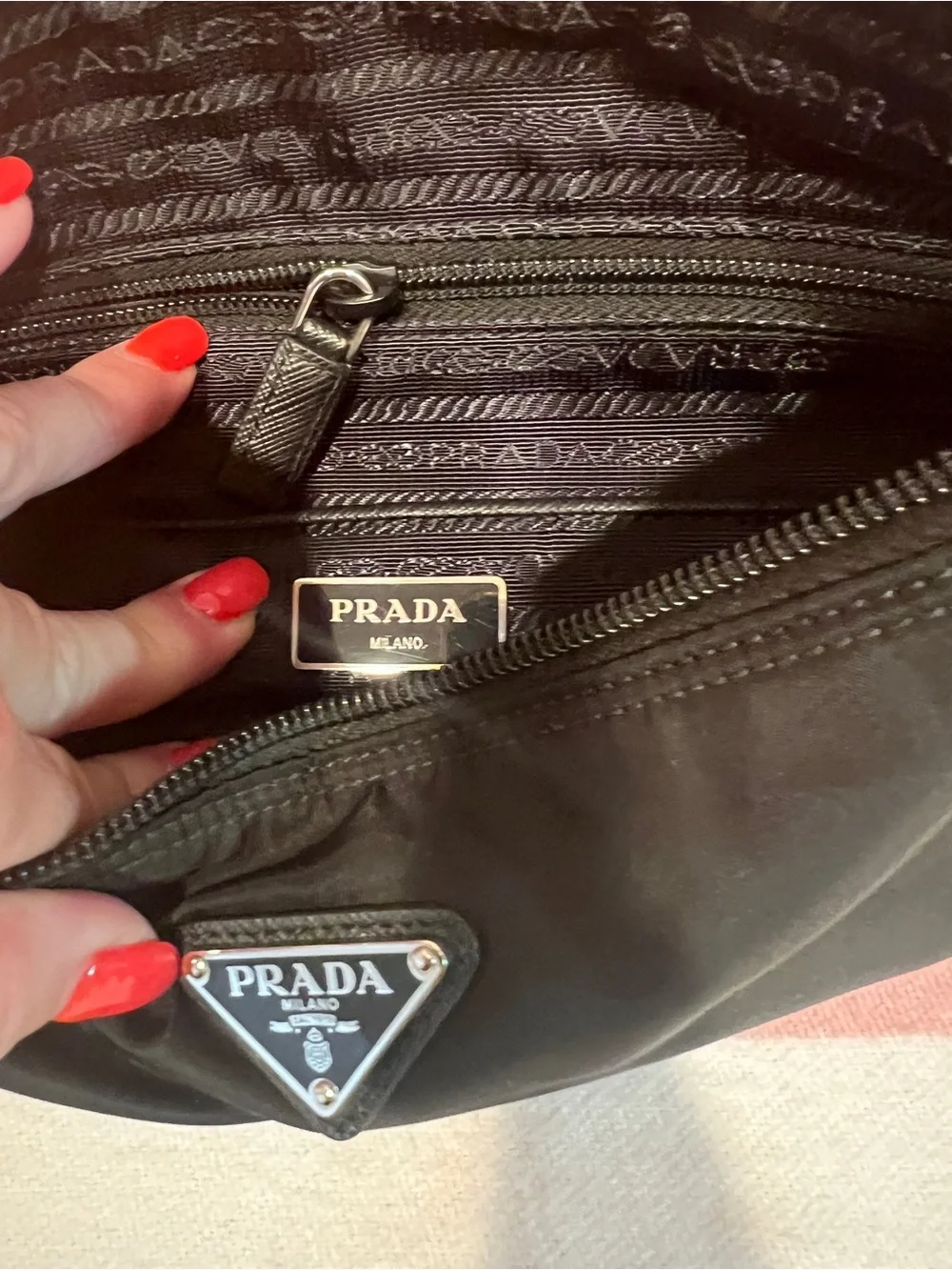 Prada🌟Black Nylon Messenger Crossbody Bag UNISEX. Offers always welcome!